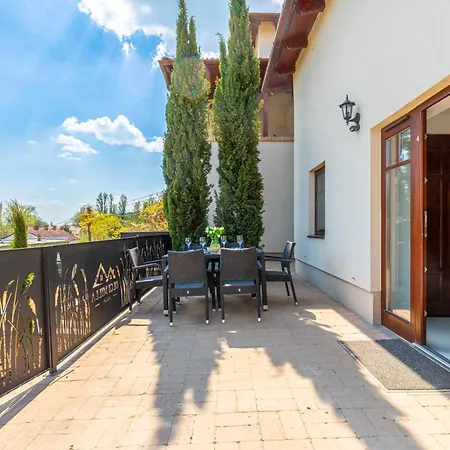 Olgi Milla Apartment Balatonalmadi