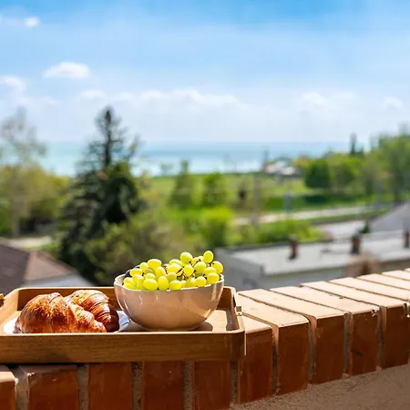 Olgi Milla * Balatonalmadi